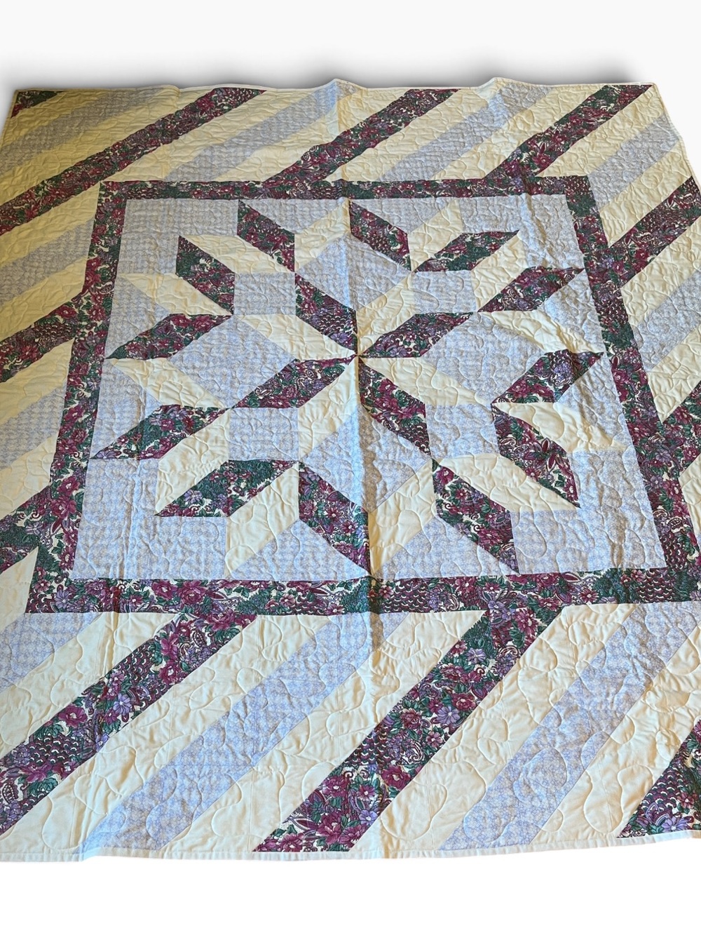 Handmade Floral Patchwork Quilt - White Purple Pink
New
74.5 x 65”